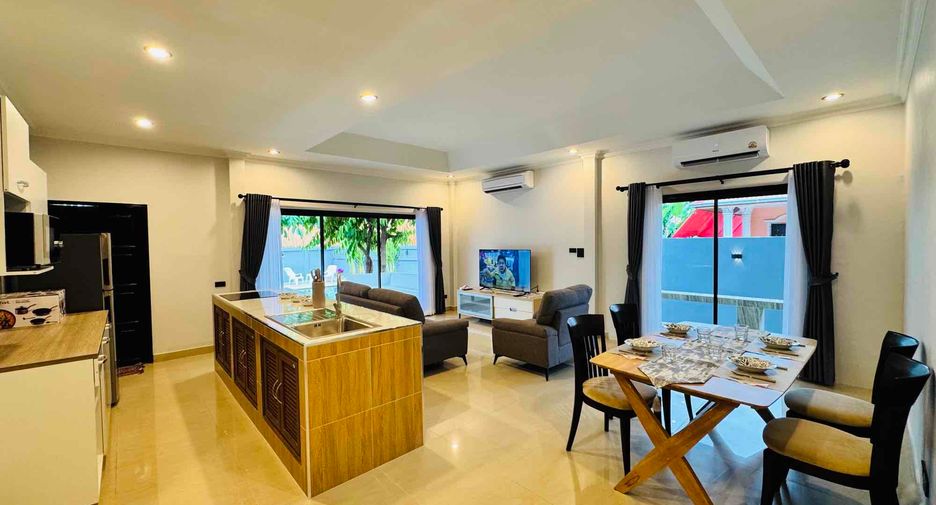 For rent 3 bedrooms villa in Bang Lamung, Chonburi
