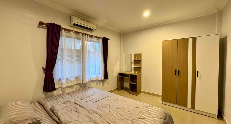 For rent 3 bedrooms villa in Bang Lamung, Chonburi
