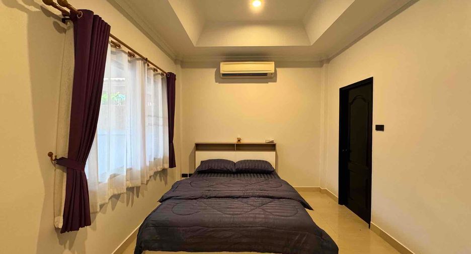 For rent 3 bedrooms villa in Bang Lamung, Chonburi