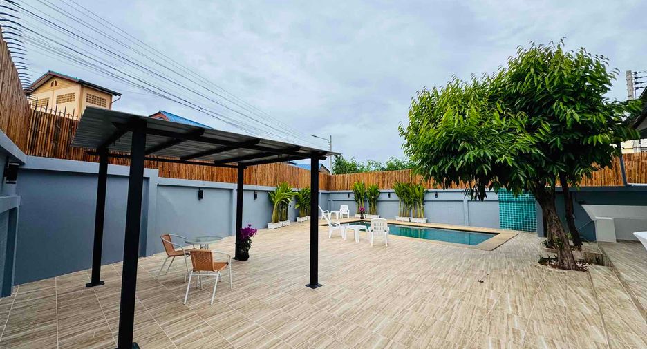 For rent 3 bedrooms villa in Bang Lamung, Chonburi