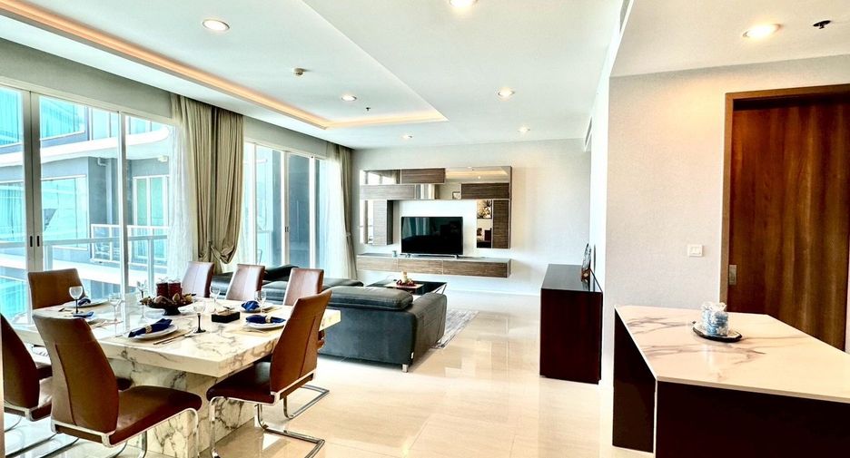 For rent 3 bedrooms condo in Bang Kho Laem, Bangkok