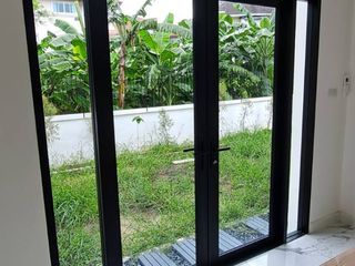 Casa en alquiler y en venta de 4 habitaciones en Watthana, Bangkok