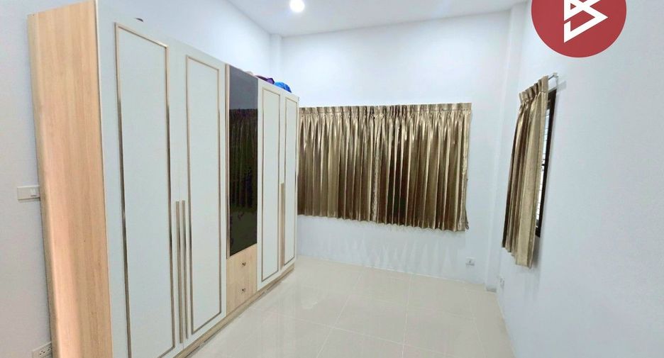 出售 3 卧室 联排别墅 在 Mueang Ratchaburi, Ratchaburi