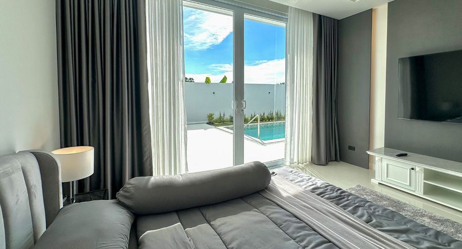 For sale 3 bedrooms villa in Bang Lamung, Chonburi