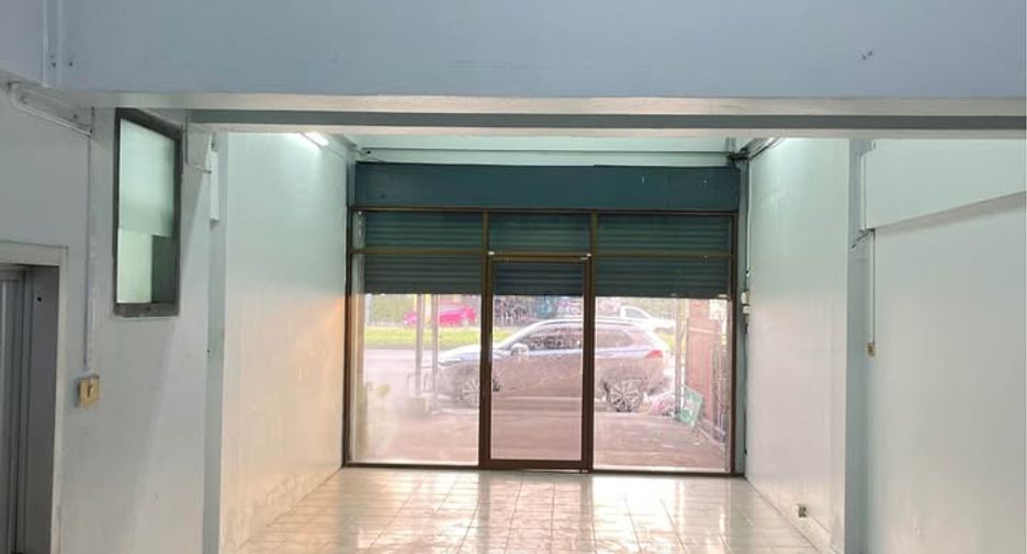 For sale 4 bedrooms retail Space in Thalang, Phuket