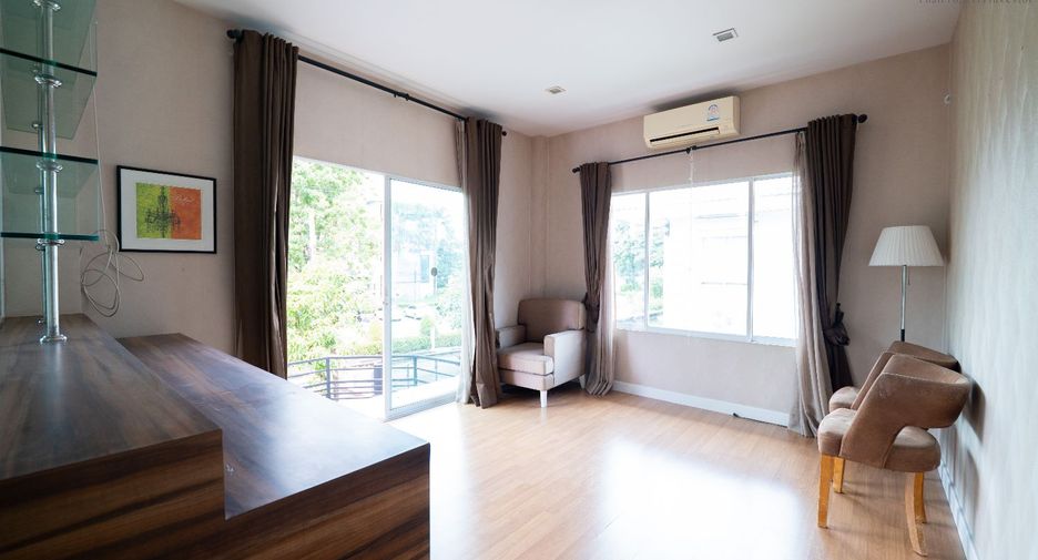 For sale 4 bedrooms house in Mueang Pathum Thani, Pathum Thani