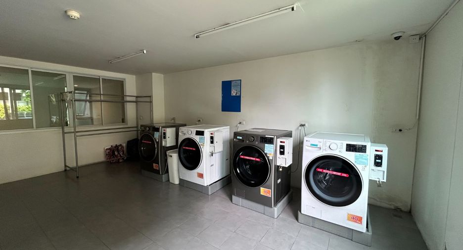 For sale 1 bed condo in Mueang Chon Buri, Chonburi