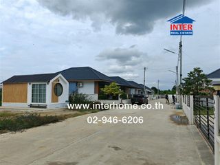 For sale 3 bedrooms house in Mueang Nakhon Pathom, Nakhon Pathom