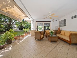 For sale 5 ベッドルーム house in Khlong Toei, Bangkok