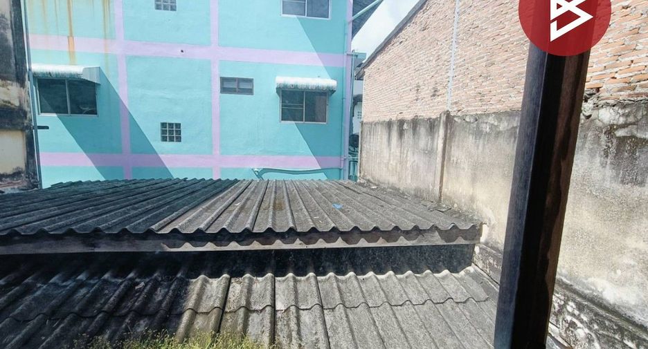 Продажа торговое помещение в Ban Bueng, Чонбури