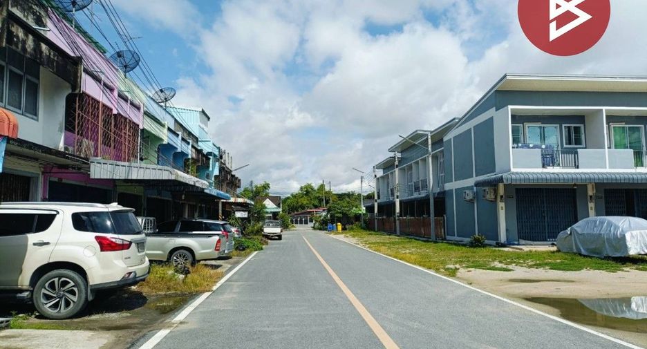 Продажа торговое помещение в Ban Bueng, Чонбури