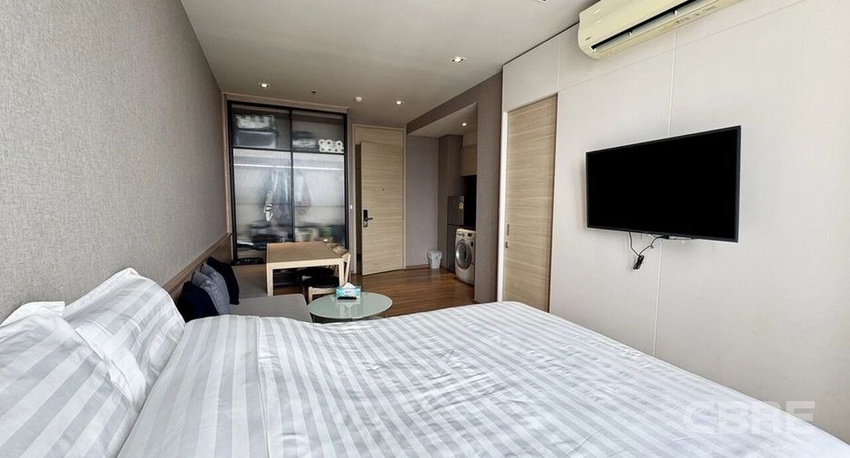 For sale 1 bed condo in Khlong Toei, Bangkok