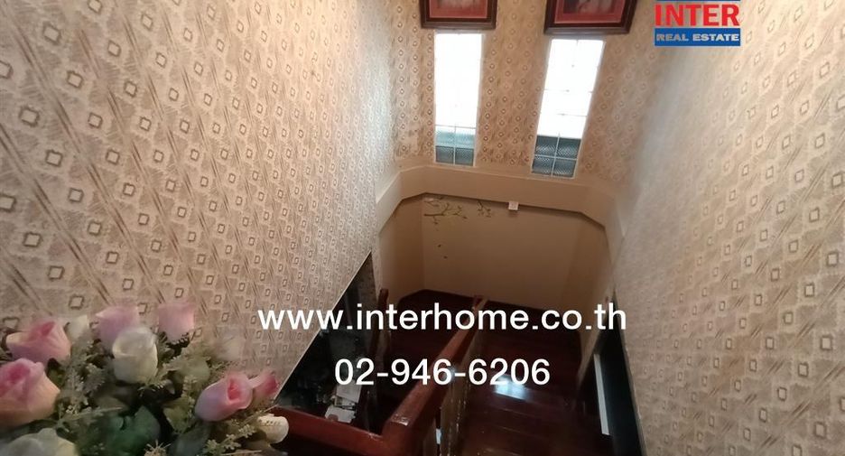 Haus zum Kauf mit 5 Zimmer in Bangkok Noi, Bangkok
