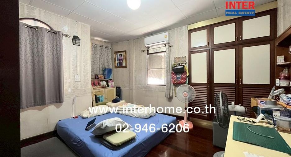Haus zum Kauf mit 5 Zimmer in Bangkok Noi, Bangkok