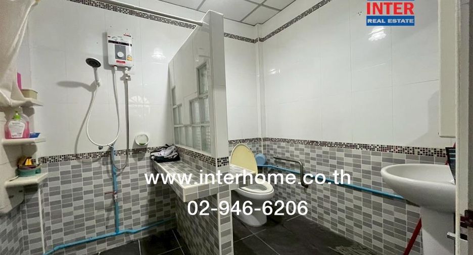 Haus zum Kauf mit 5 Zimmer in Bangkok Noi, Bangkok