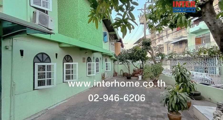 Haus zum Kauf mit 5 Zimmer in Bangkok Noi, Bangkok
