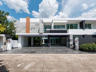 For sale 8 bedrooms villa in Hang Dong, Chiang Mai