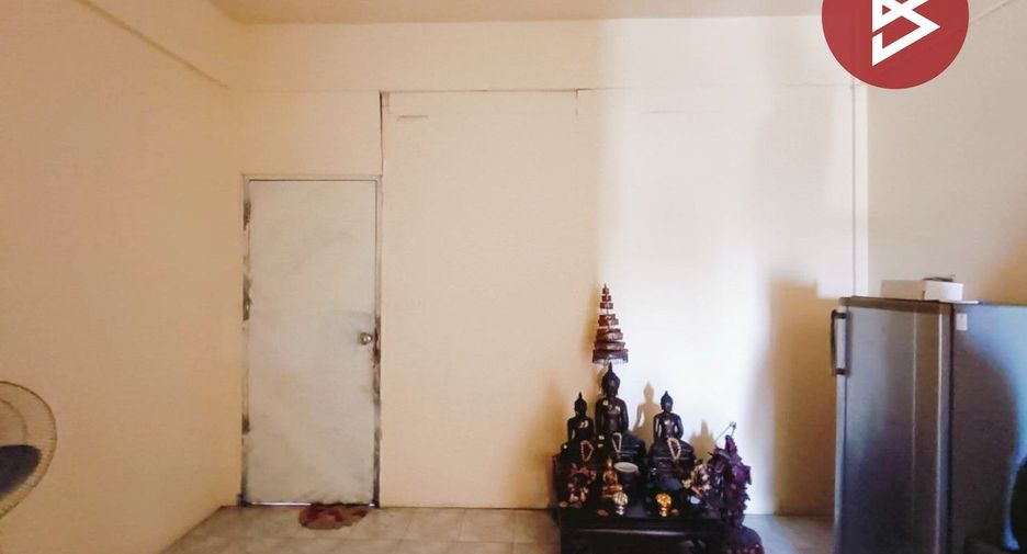 For sale retail Space in Lat Phrao, Bangkok
