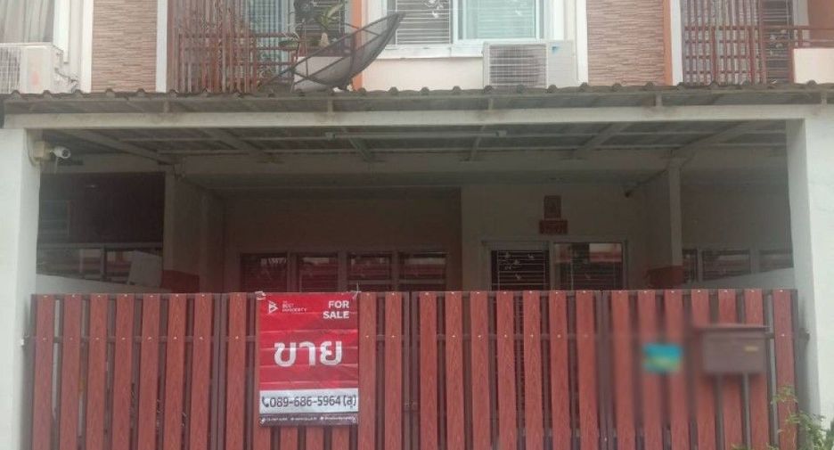 À vendre 3 chambres maison de ville à Bang Khen, Bangkok