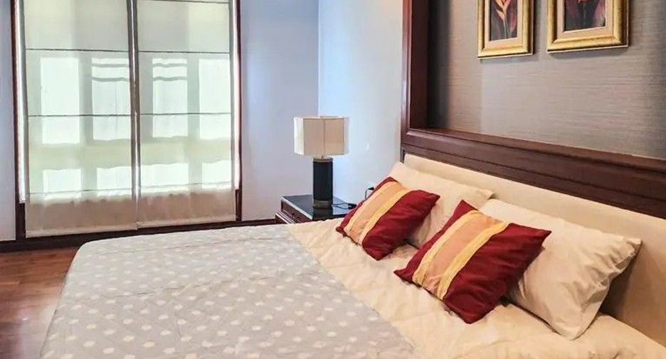 For sale 2 bedrooms condo in Khlong Toei, Bangkok