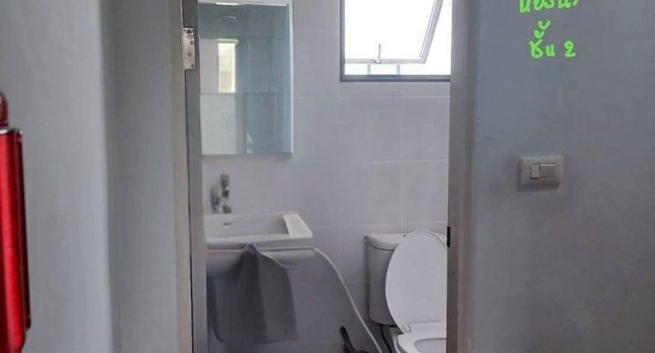 For sale 2 bedrooms townhouse in Mueang Pathum Thani, Pathum Thani