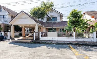 For sale 4 bedrooms house in Si Racha, Chonburi