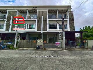 For Rent 3 Bedroom Townhouse In Lat Krabang, Bangkok