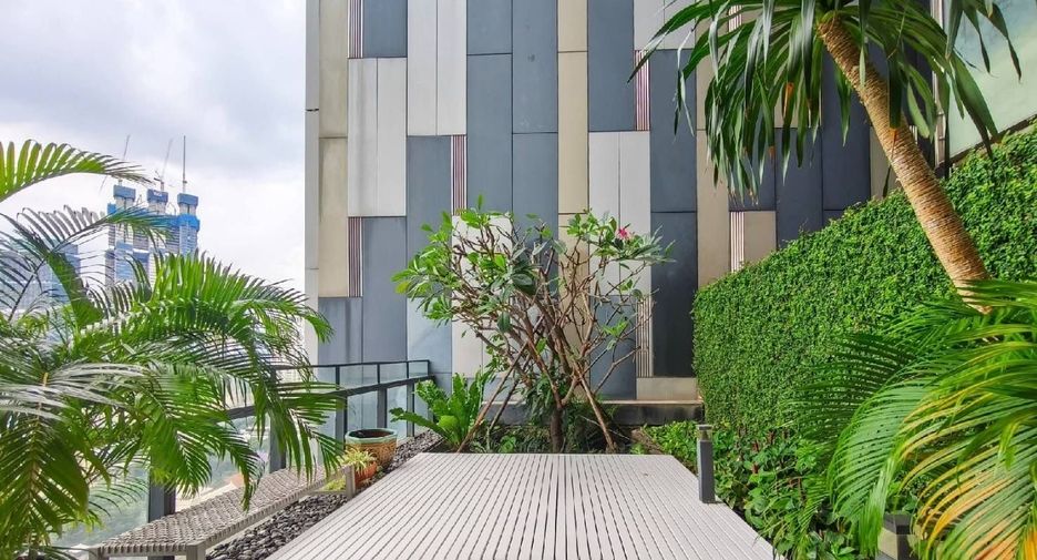 For rent and for sale 3 bedrooms condo in Sathon, Bangkok