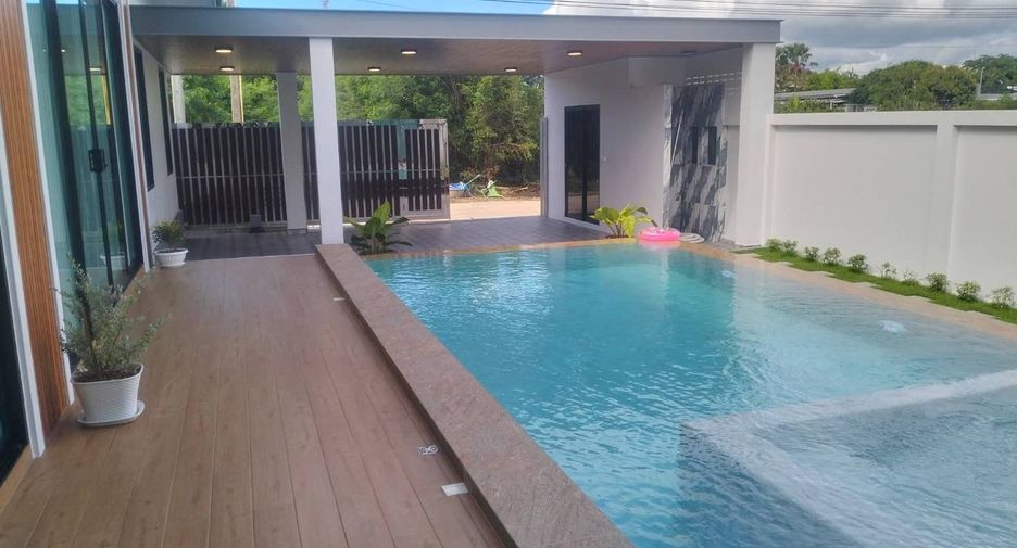 For sale 3 bedrooms villa in Sattahip, Chonburi