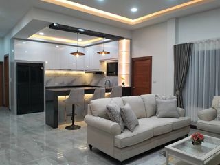 For sale 3 bedrooms villa in Bang Saray, Pattaya