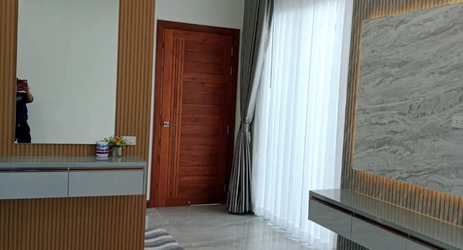 For sale 3 bedrooms villa in Sattahip, Chonburi