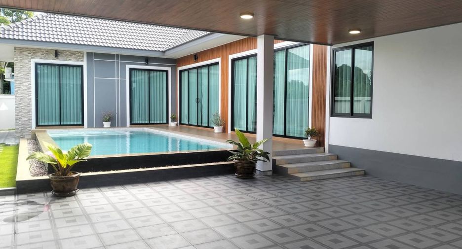 For sale 3 bedrooms villa in Sattahip, Chonburi
