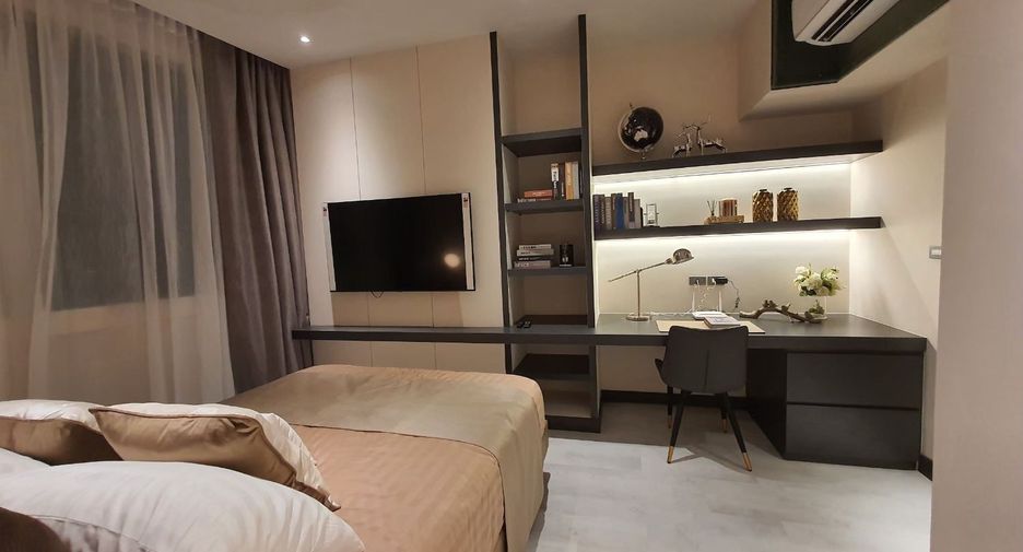 For rent and for sale 4 bedrooms condo in Khlong Toei, Bangkok