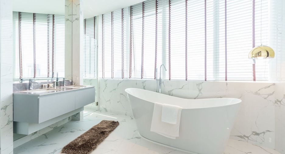 For rent and for sale 4 bedrooms condo in Khlong Toei, Bangkok