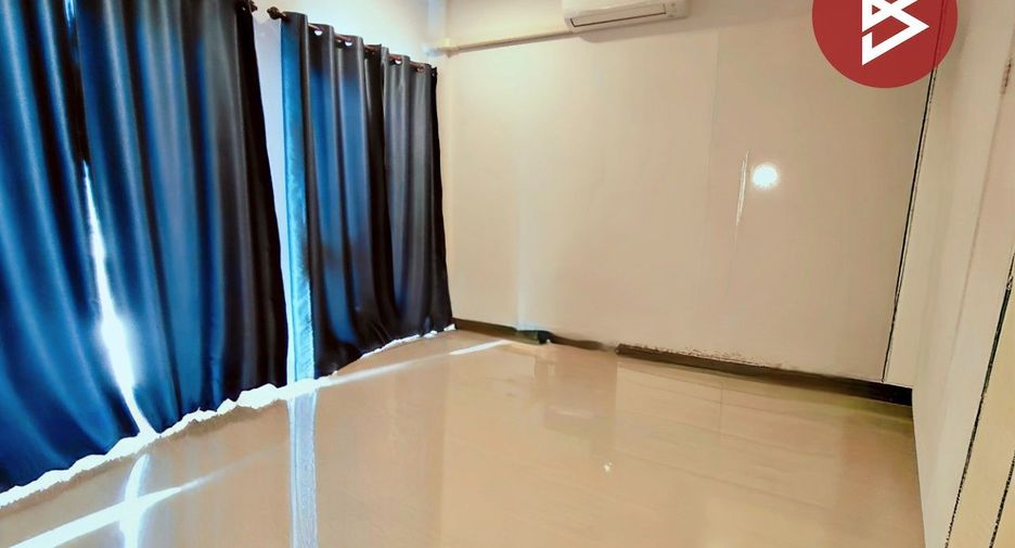 For sale studio townhouse in Nong Chok, Bangkok