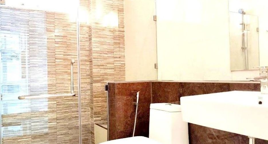 For sale 3 bedrooms house in Lat Krabang, Bangkok