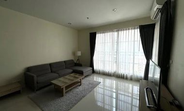 For sale 3 bedrooms condo in Khlong Toei, Bangkok