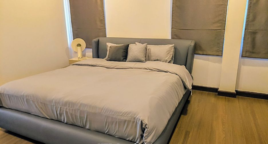 Casa en alquiler de 4 habitaciones en Bang Phli, Samut Prakan