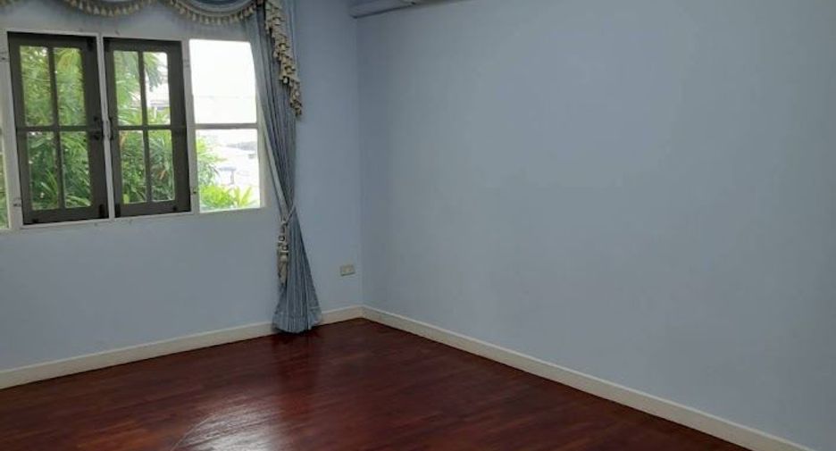For sale 6 bedrooms house in Bang Phli, Samut Prakan