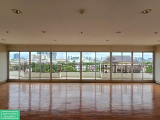 出售 9 卧室 公寓 在 Dusit, 曼谷