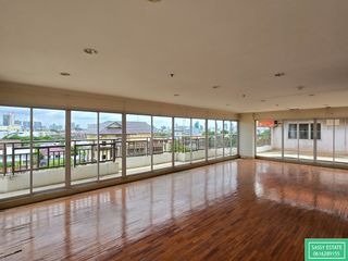 出售 9 卧室 公寓 在 Dusit, 曼谷