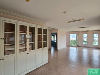 出售 9 卧室 公寓 在 Dusit, 曼谷