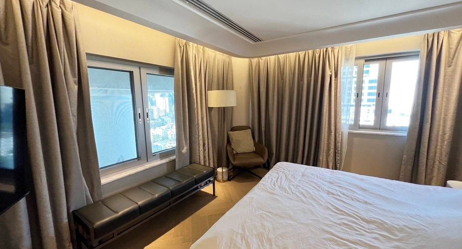 For sale 3 bedrooms condo in Khlong Toei, Bangkok