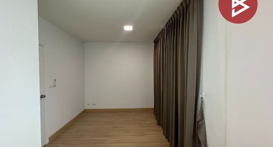Casa adosada en venta de estudio en Bang Sao Thong, Samut Prakan