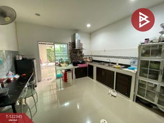 Casa adosada en venta de 3 habitaciones en Bang Sao Thong, Samut Prakan