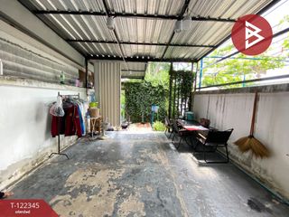 Casa adosada en venta de 3 habitaciones en Bang Sao Thong, Samut Prakan