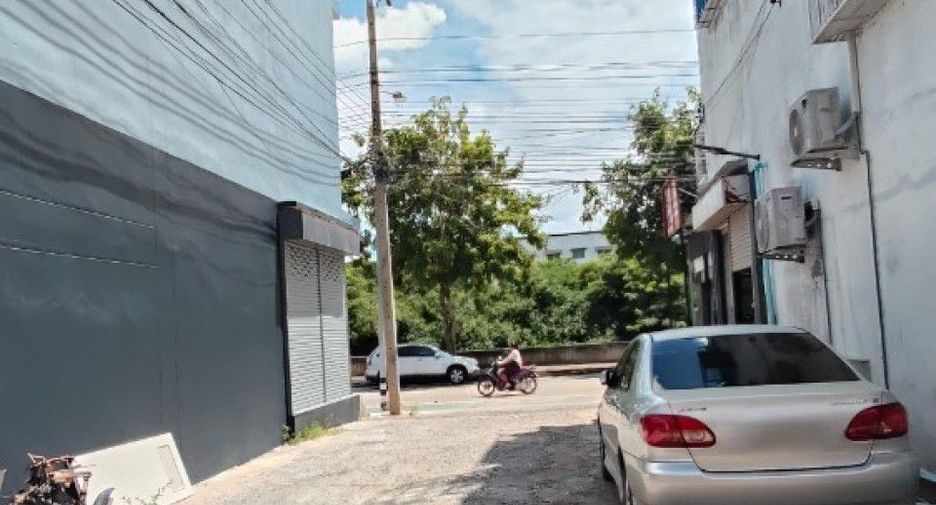 For sale retail Space in Mueang Ang Thong, Ang Thong