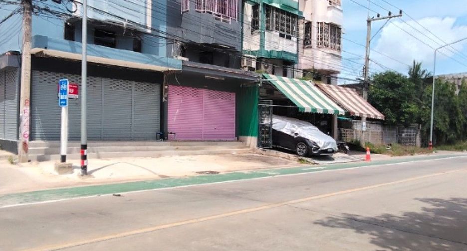 For sale retail Space in Mueang Ang Thong, Ang Thong