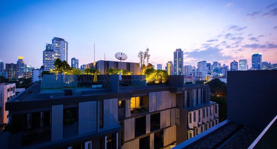 For rent and for sale 2 bedrooms condo in Watthana, Bangkok