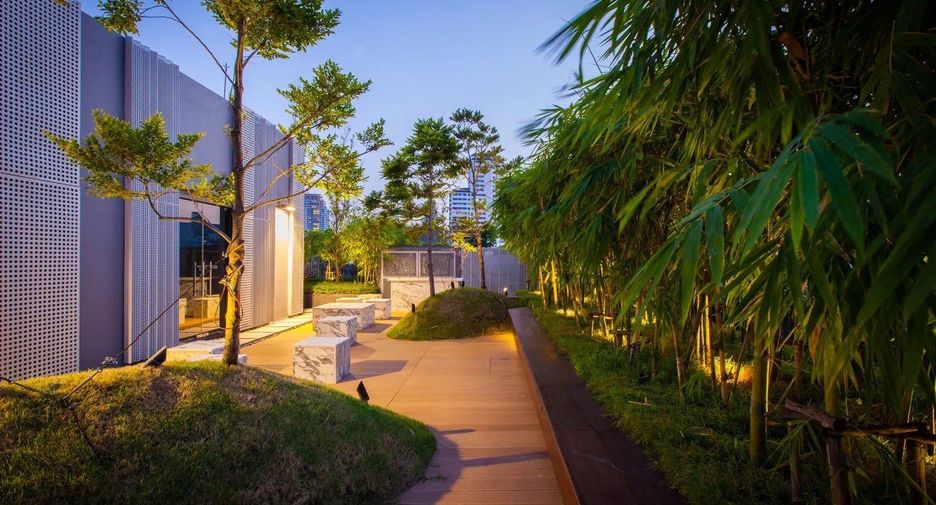 For rent and for sale 2 bedrooms condo in Watthana, Bangkok